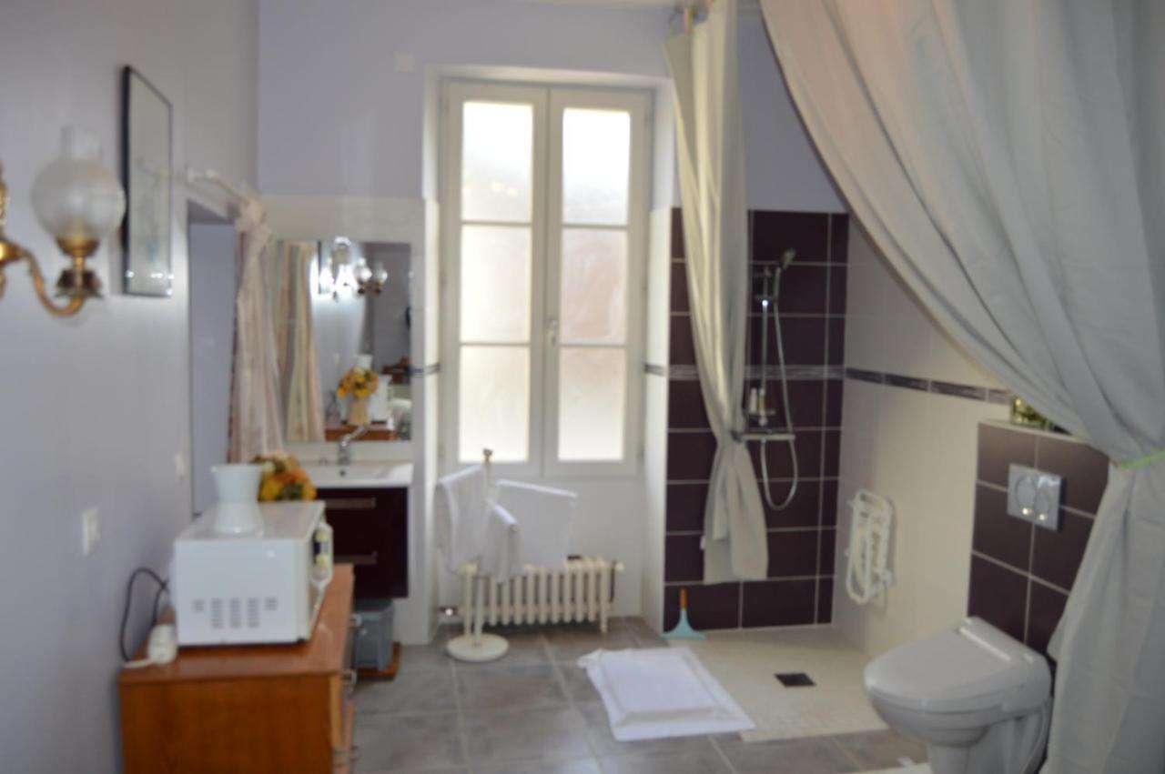 Chambre Charentaise Vars  ภายนอก รูปภาพ